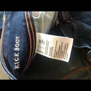 4L Kick Boot American Eagle Super Stretch Jeans